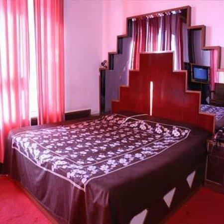 Hotel Rajdoot Shimla Bagian luar foto